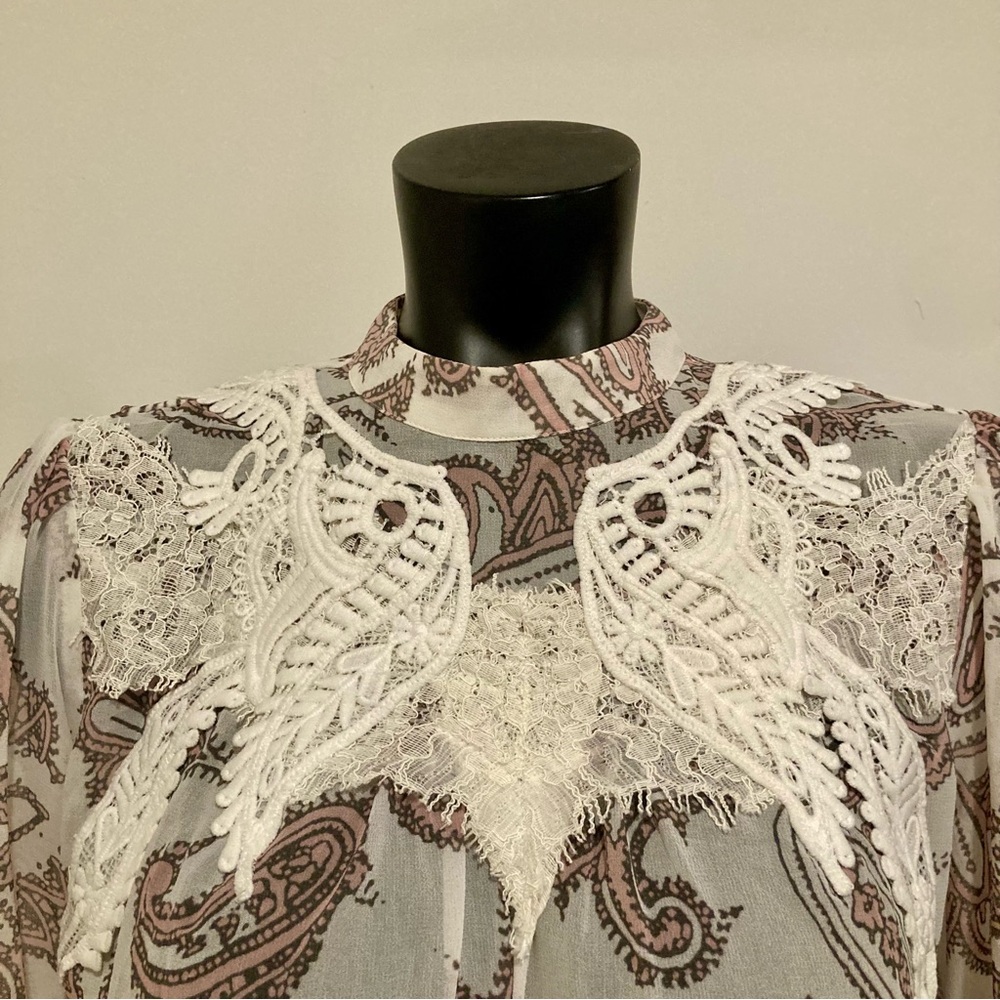 Loft Bohemian Sheer Bell Sleeve Lacy Blouse Paisley Pink Purple Off-White Small - Picture 2 of 16